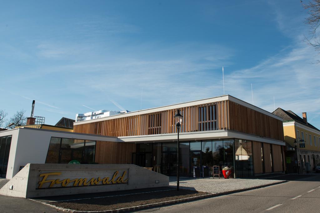 Hubertushof Fromwald Hotel Und Gasthof Bad Fischau Quarto foto