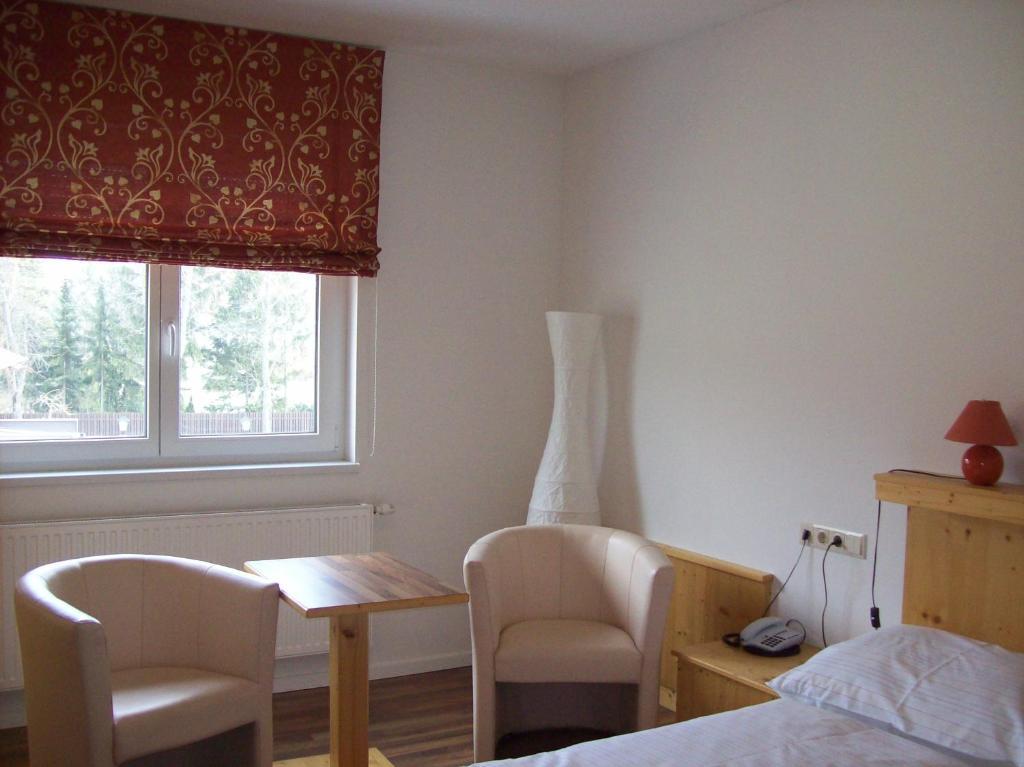 Hubertushof Fromwald Hotel Und Gasthof Bad Fischau Quarto foto